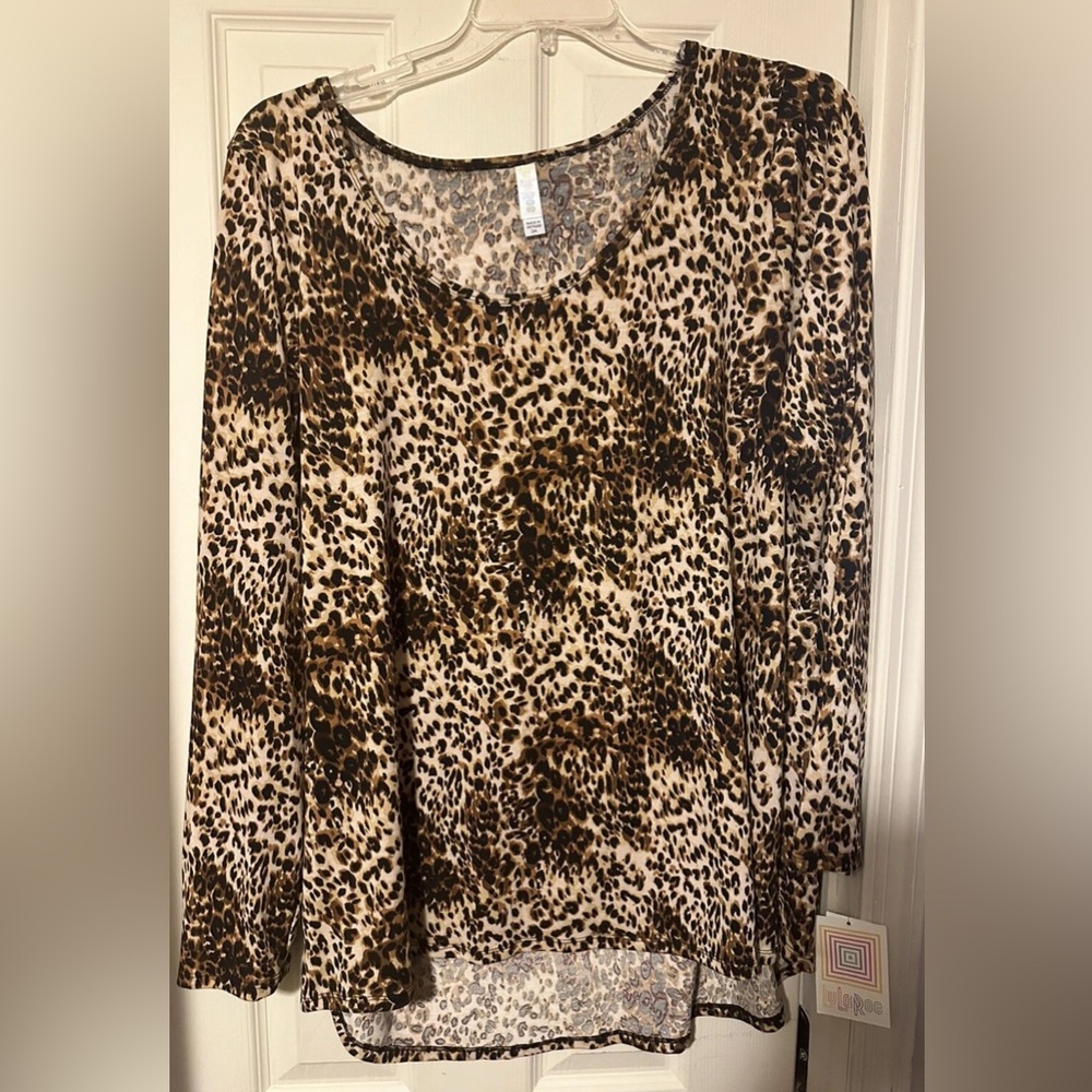 Women’s Plus Long Sleeve Shirt Lularoe Lynnae 2X Leopard Print